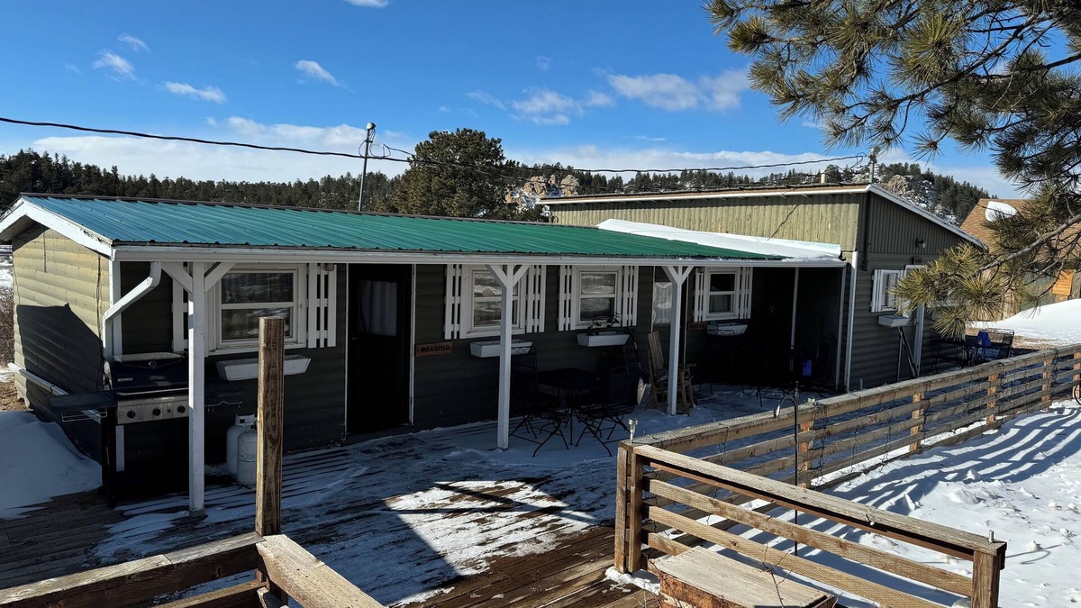 Red Feather Lakes Apartment | The fishing suite