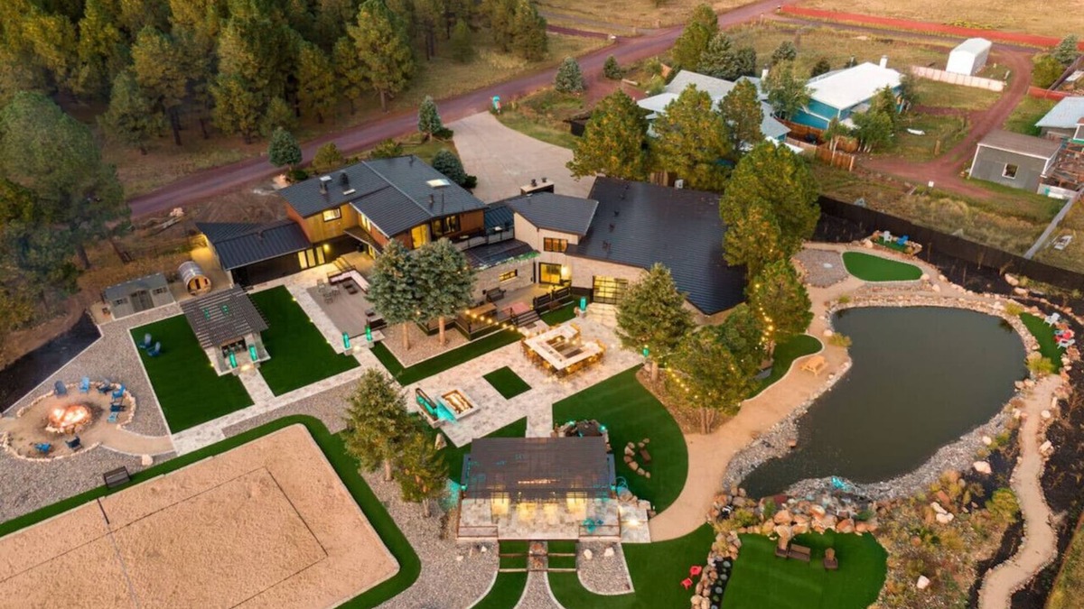 Baderville House | The Flagstaff Retreat- Best backyard in Flagstaff