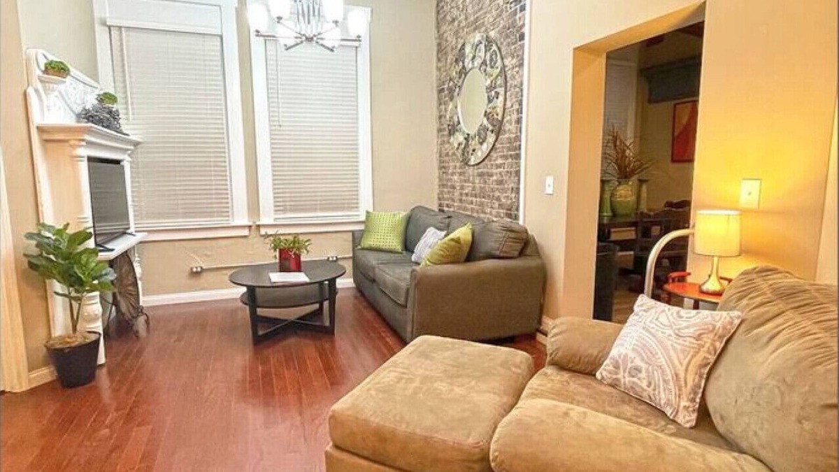 Marietta Apartment | The Flat on Front Street