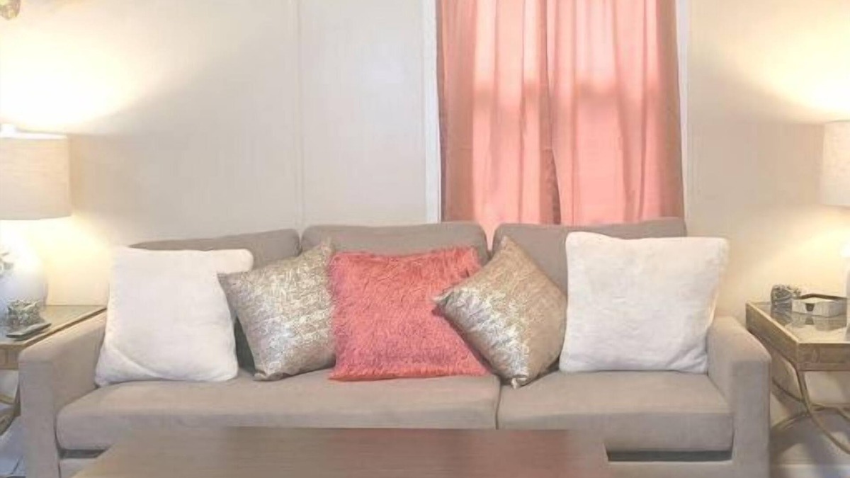 Sandy Hook House | The Floral Cottage Three Bedrooms One Bath