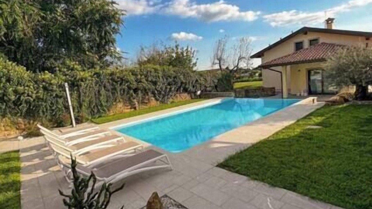 Cormons House | "The Freedom" Room with Pool View in Collio