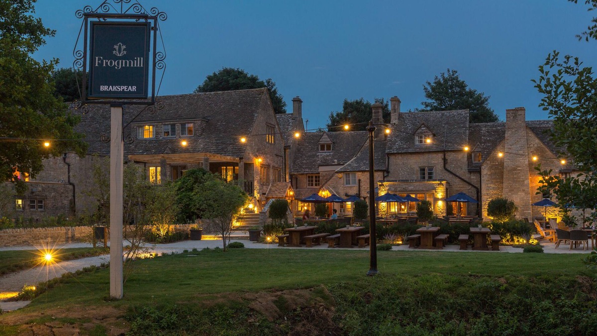 Shipton Oliffe Hotel | The Frogmill