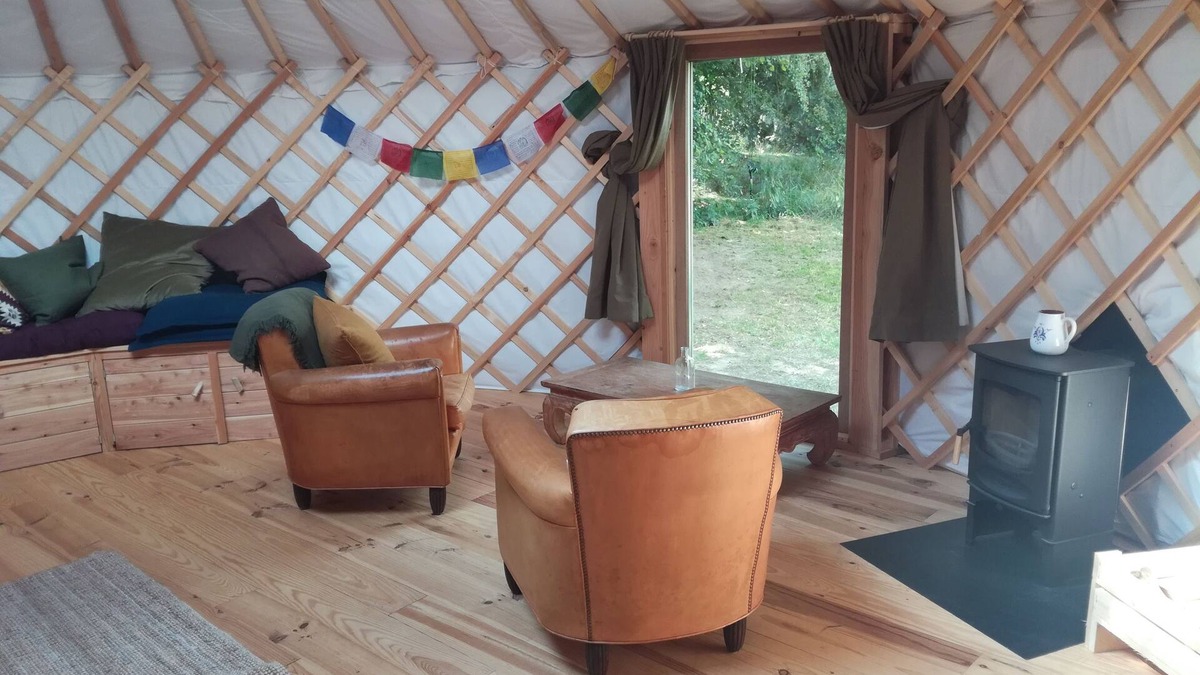 Haut-Bois Cabin | The Froidefontaine Yurt