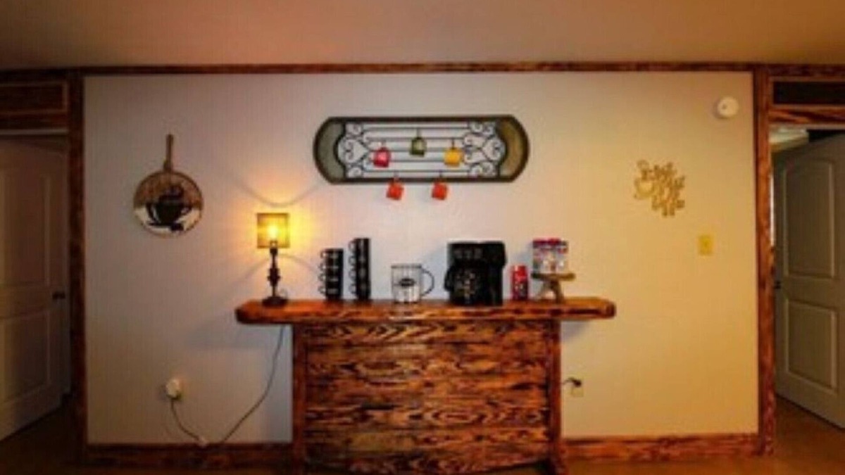 Negreet Cabin | The Front Porch 2 BR 2Bath Sleeps 6 Toledo Bend Lake