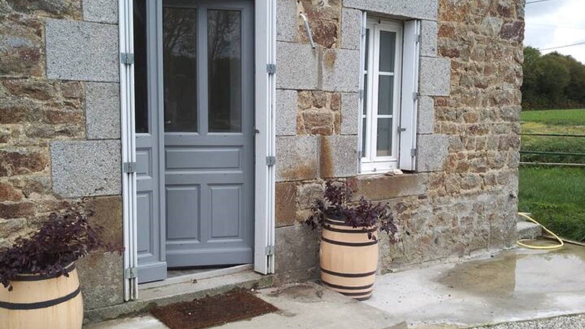 Sains House | The Gîtes de la Croix au Blanc: "Les Rosiers