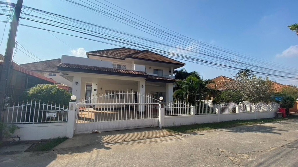 Chiang Rai House | The Garden HousenA large Family House, fully furnished and equipped.