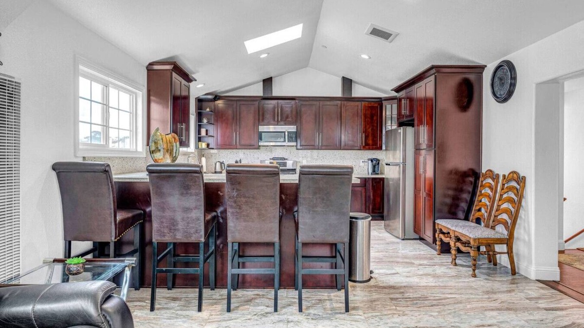 Marina House | The Gateway - Large Home Near Monterey & Beaches