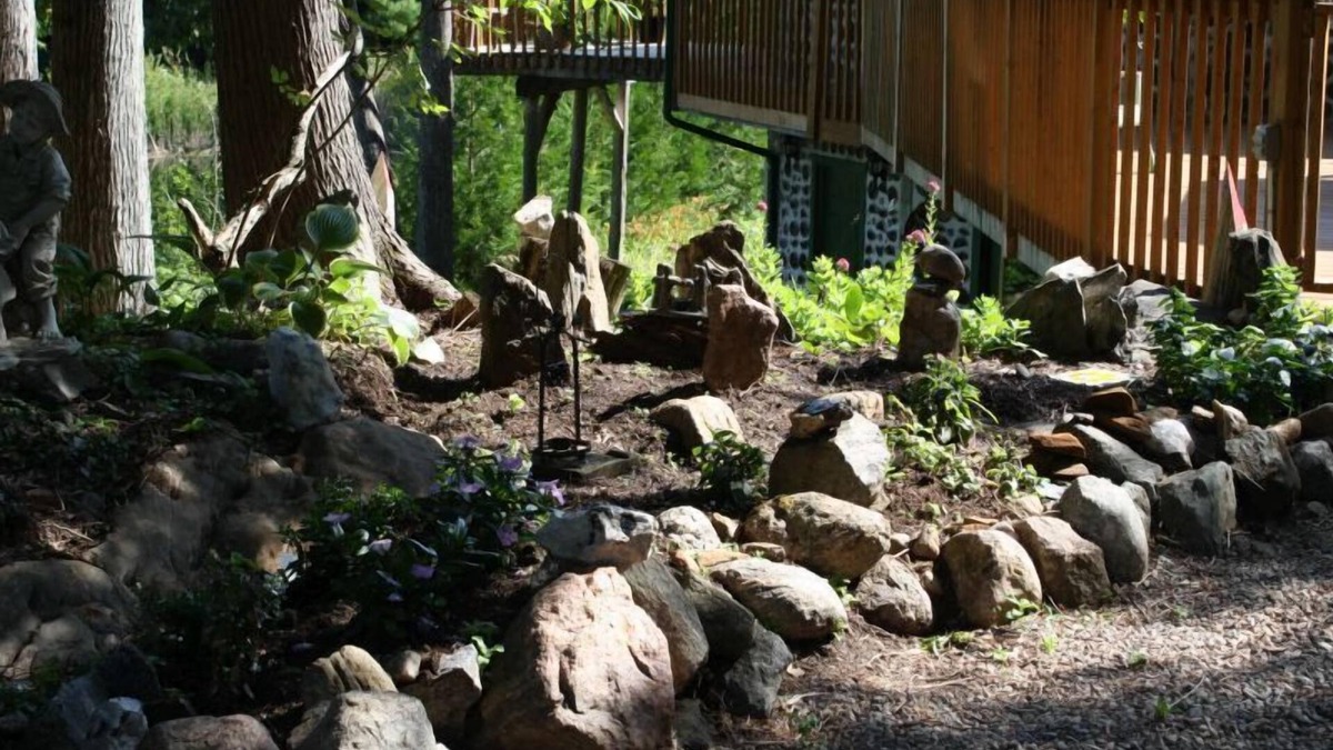 Limerick Bed & Breakfast | The Gathering Place on Golden Ponds
