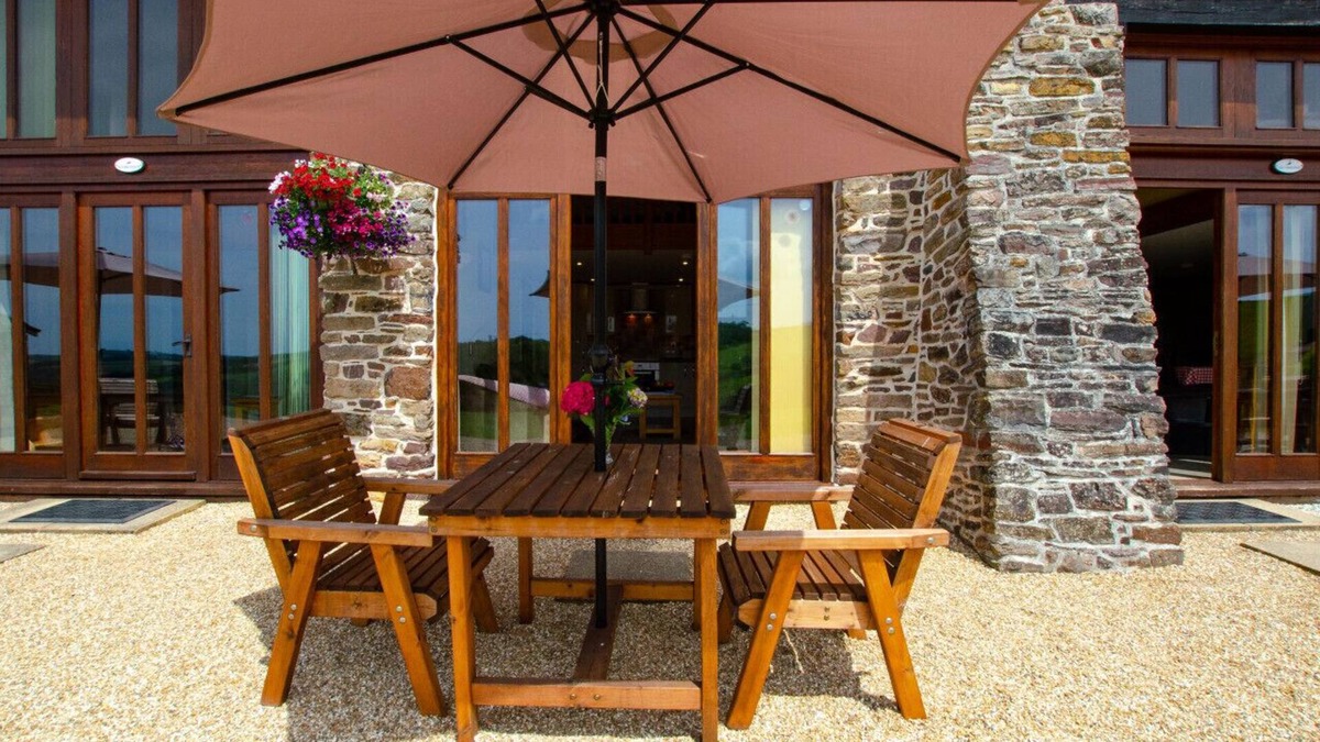 Tiverton House | The Gearing - One Bedroom House, Sleeps 2