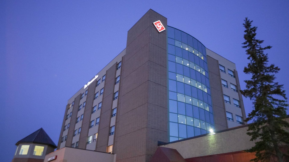 Lynnwood Ridge Hotel | The Glenmore Inn & Convention Centre
