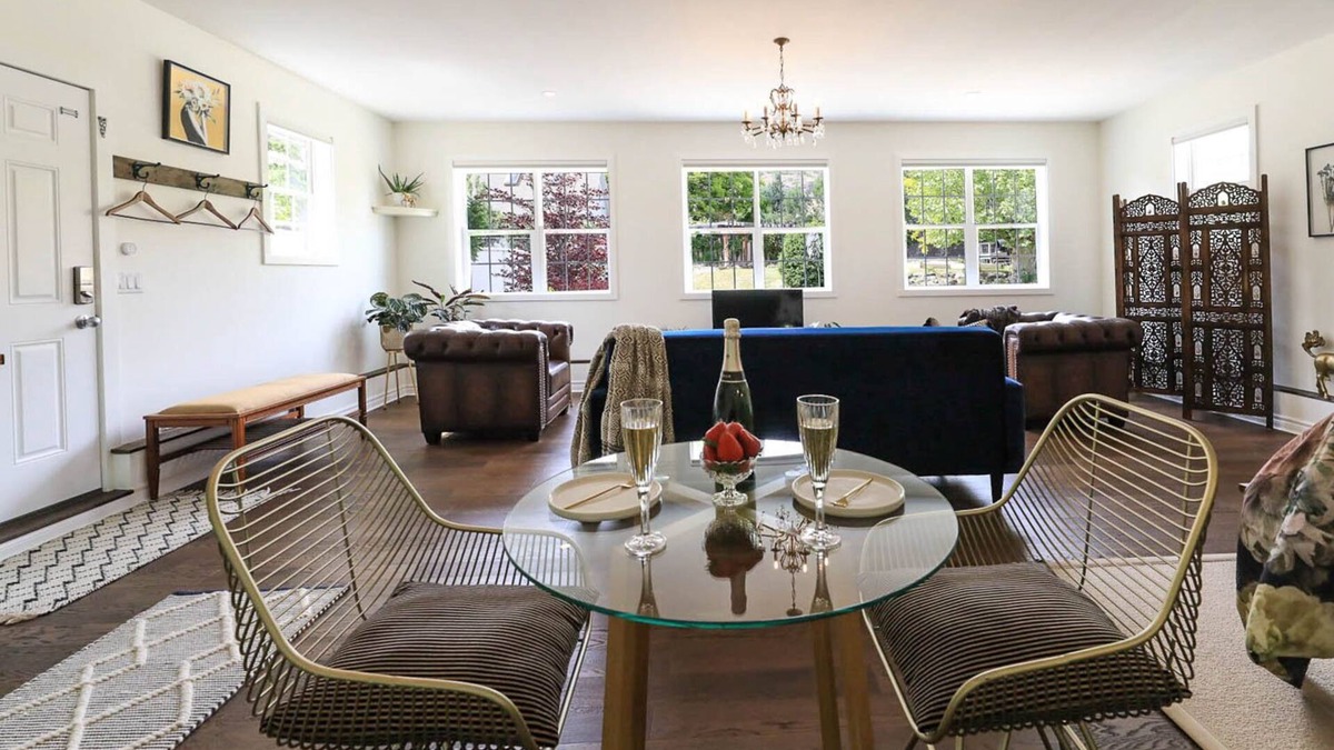 Okanagan-Similkameen Cottage | The Golden Unicorn ~ Luxurious Boutique Getaway