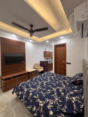 East of Kailash Apartment | The GoldLeaf in South Delhi