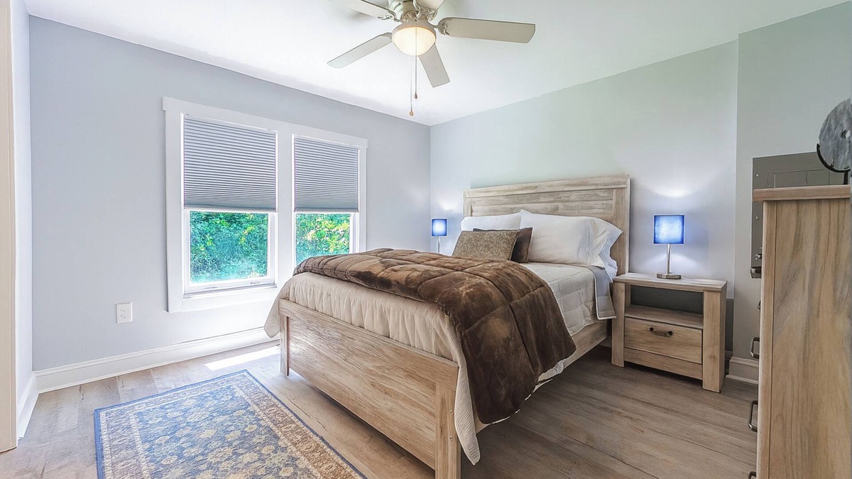 Whiteville House | The Golf House @ by Land O' Lakes Golf Course in Whiteville, NC