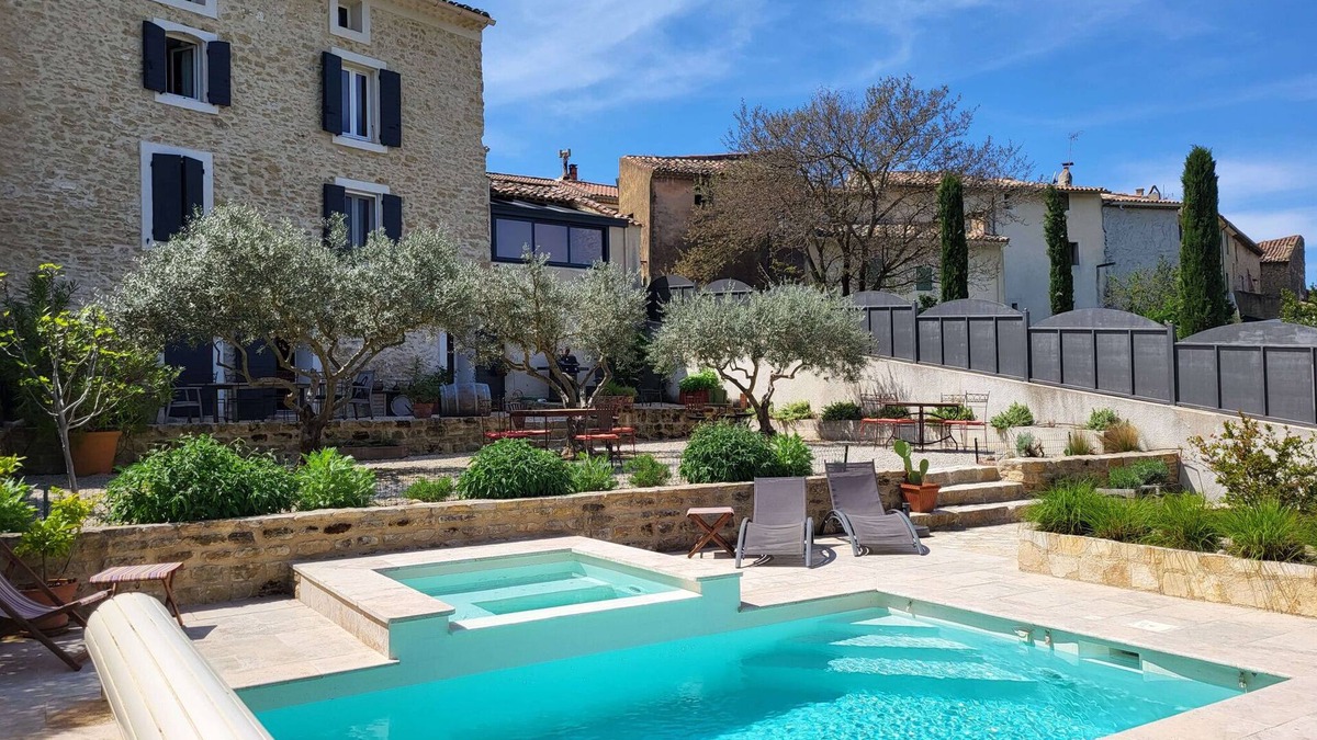 Malemort-du-Comtat Villa | The good life in Provence