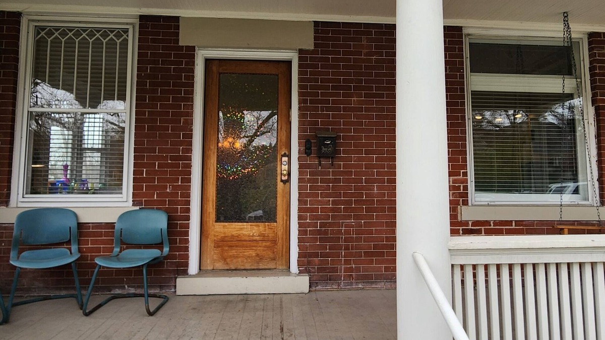 East Central Apartment | The Graceland Getaway in East Central SLC