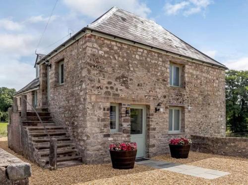 Monkswood House | The Granary at Henrhiw Farm Cottages