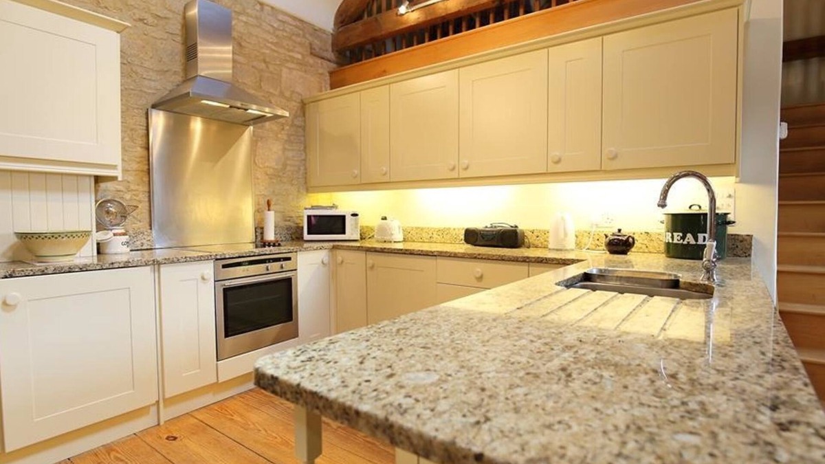 Bourton Cottage | The Granary