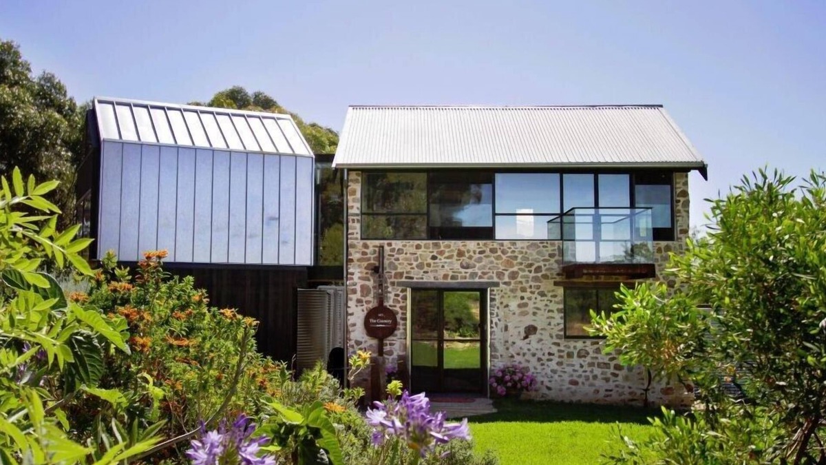 Sellicks Hill House | The Granary- The Old Chaff Mill