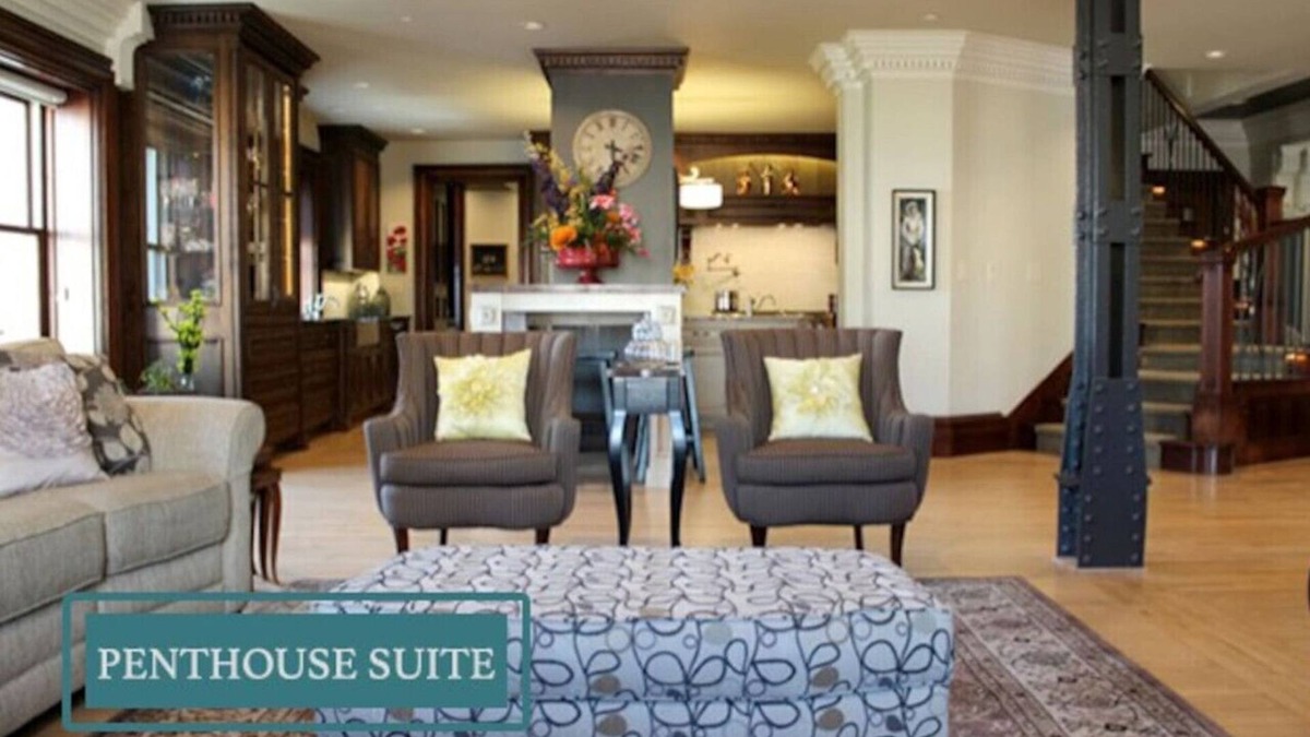 Downtown Lincoln Apartment | The Grand Manse Penthouse - Luxury Downtown Condo