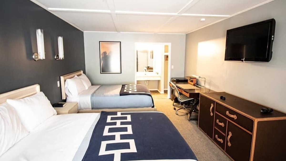 Macon Hotel | The Grand Motel