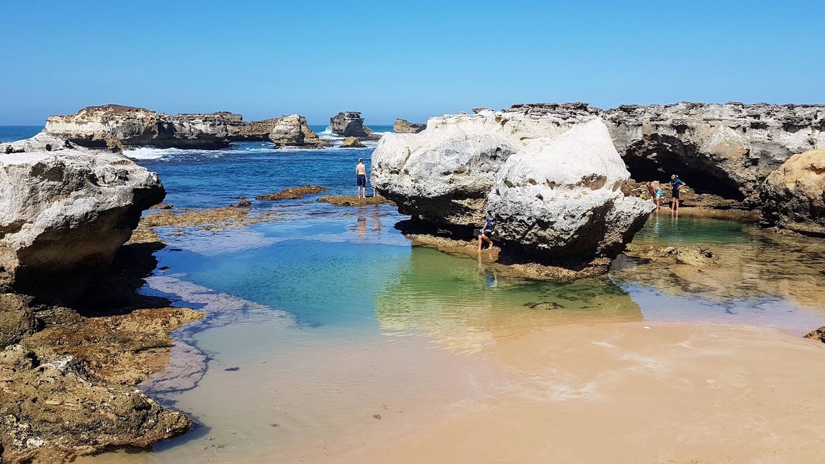 Peterborough House | The Great Ocean Rd Shack with river water views from every window.