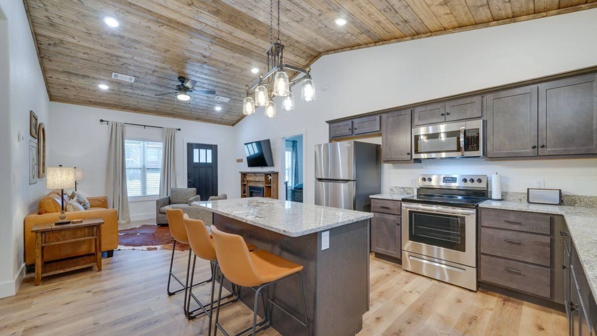 Hochatown Cabin | The Great Woods|Great value for 6 w/central locale
