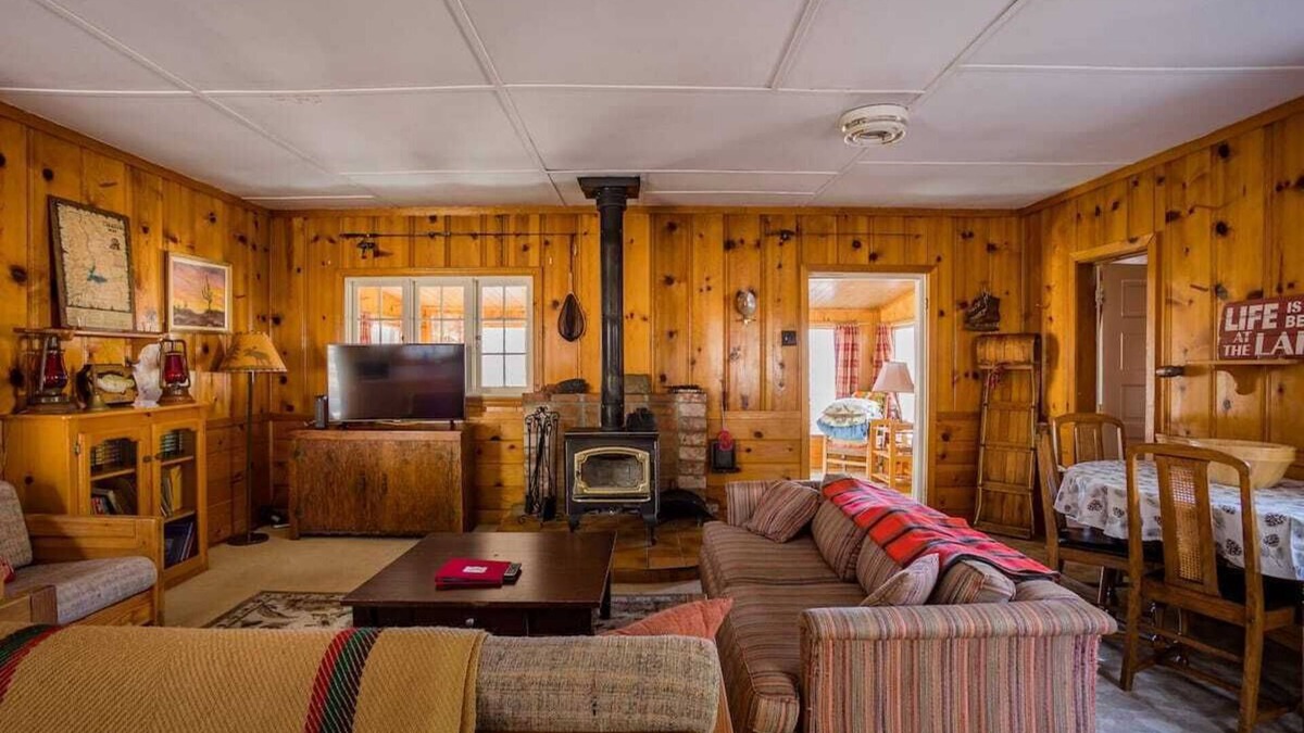 Lake Isabella Cabin | The Green Cabin - A Forest Escape 5 Min to Lake & 20 Min to River