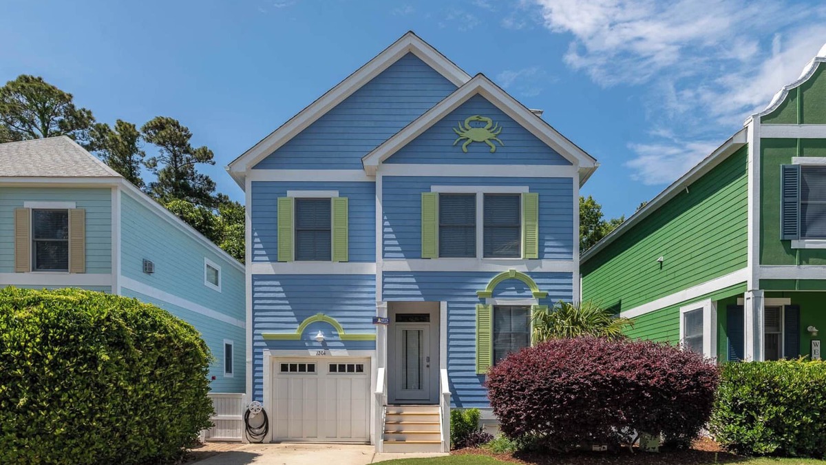 Bermuda Bay House | The Green Crab at Devonshire Place Bermuda Bay, Flex Stay Patterns, Resort Community in Kill Devil Hills