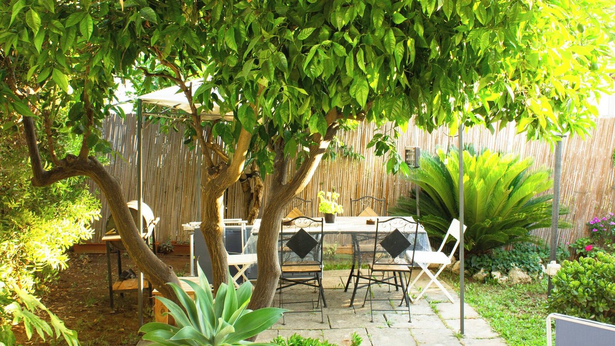 Serrano Apartment | The Green House - Apartment with Garden view