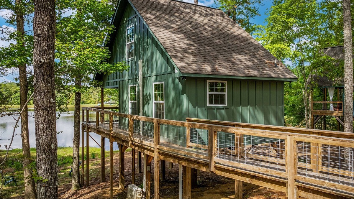 Mentone Cabin | The Green Treehouse at Little River Treehouses