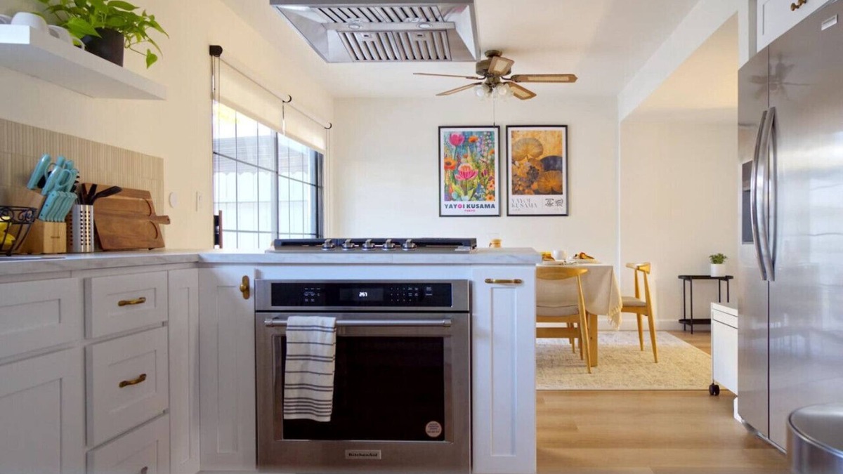 Buena Park Apartment | The Greenhouse: Stylish 4BR only 8 mins to Disney
