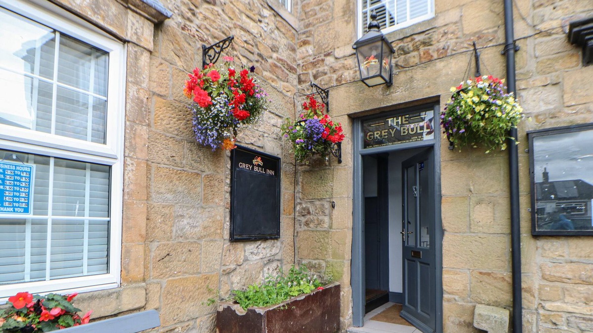 Wark Cottage | THE GREY BULL APARTMENT, pet friendly, with open fire in Wark