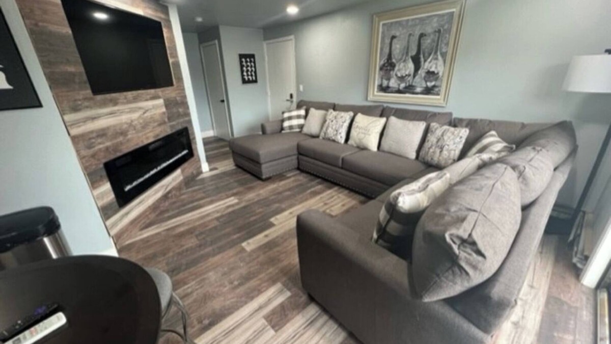 Appleton House | The Grey Goose at Woodmere Estates