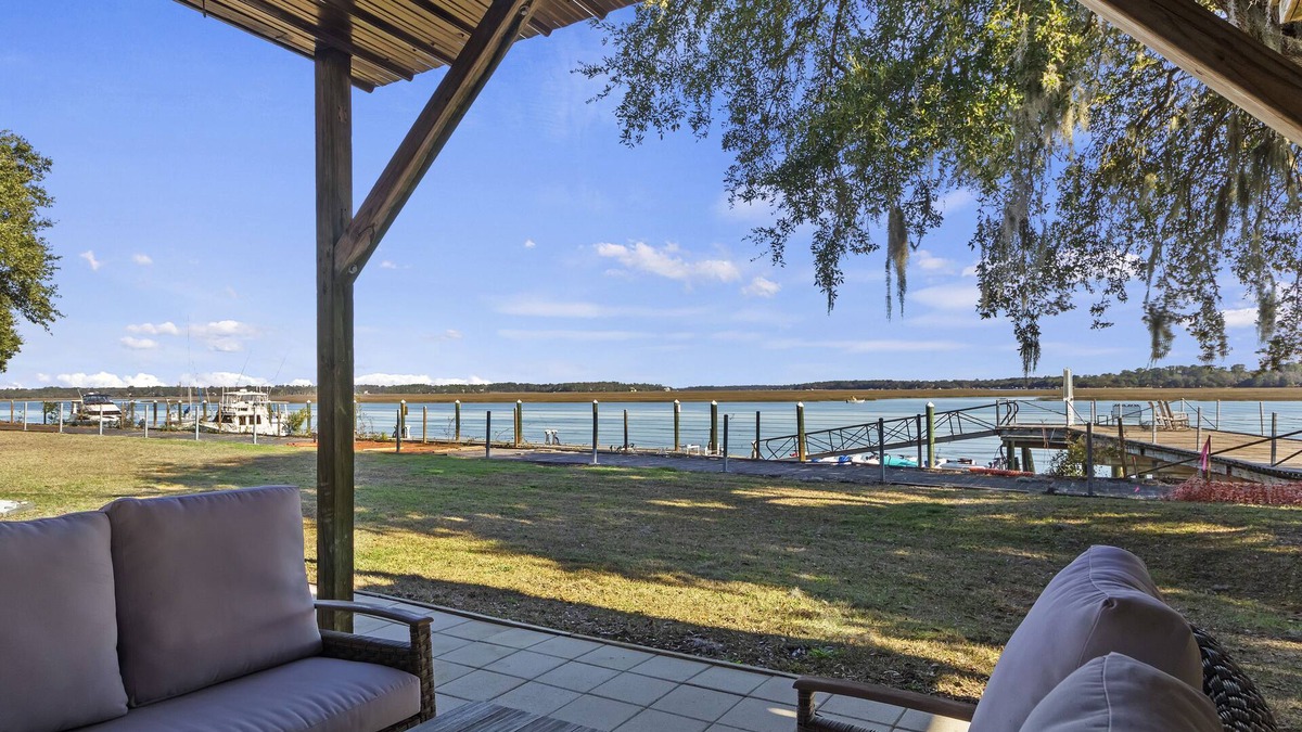 Beaufort Condo | The Grey Pearl on Port Royal's Battery Creek