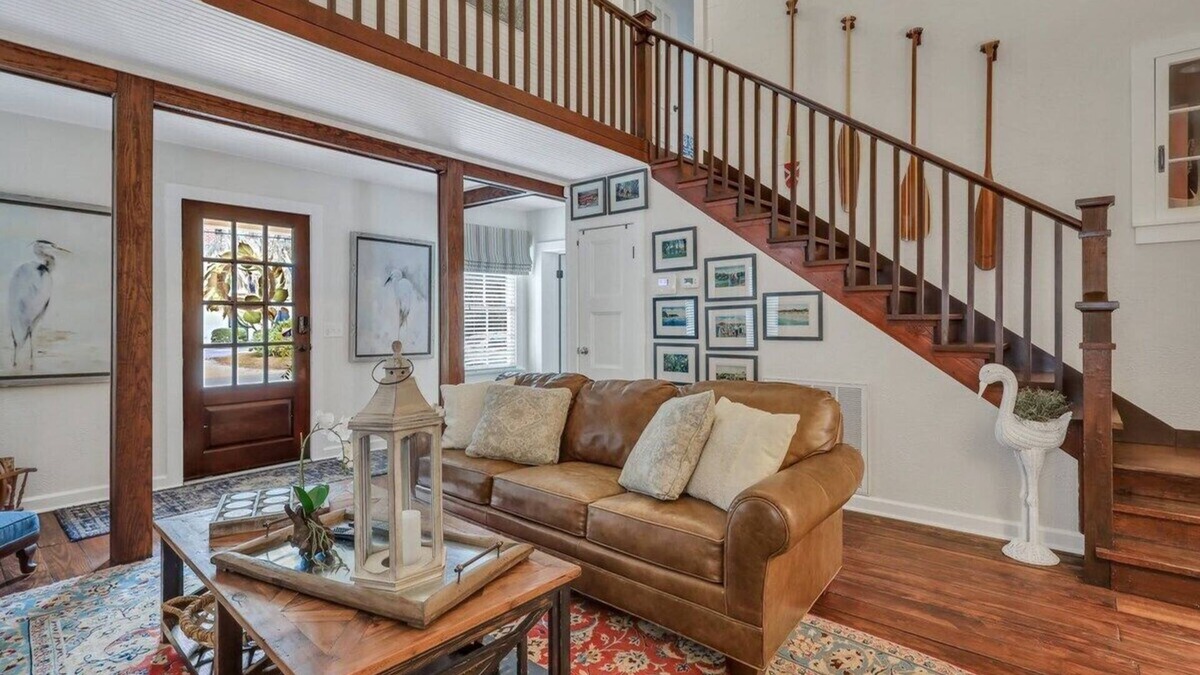 King City House | The Grey Pearl - Swimming Pool, Premier Location!