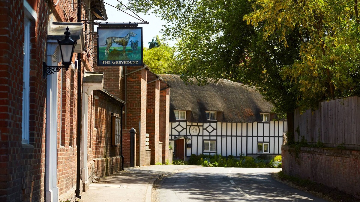 Letcombe Regis Hotel | The Greyhound Inn
