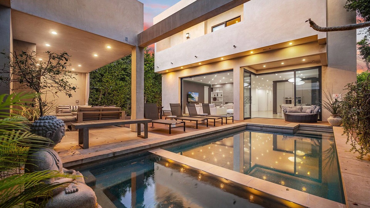 La Brea House | The Grove Villa - 5Bdr Villa!