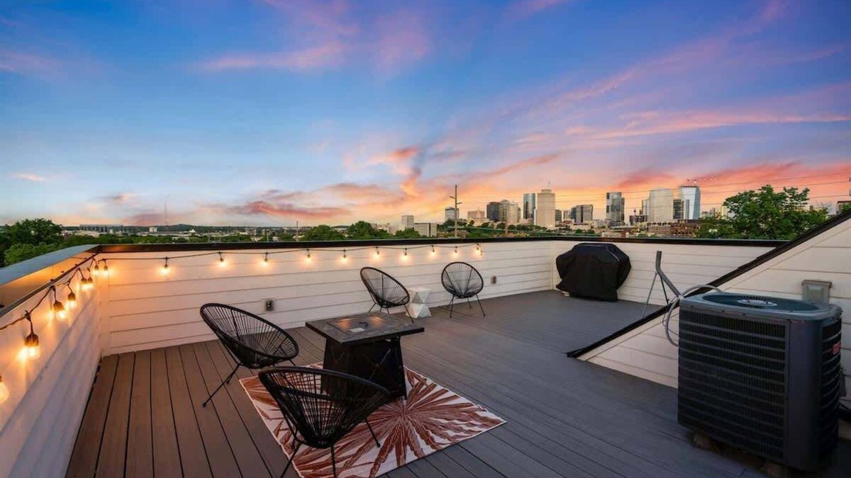 Buena Vista House | The Gulch Getaway Charming Skyline Views