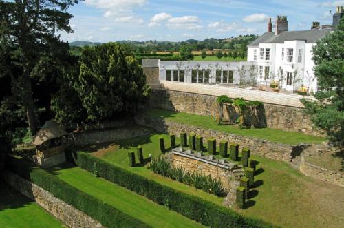 Llansantffraid-ym-Mechain House | The Hall at Bryn Tanat