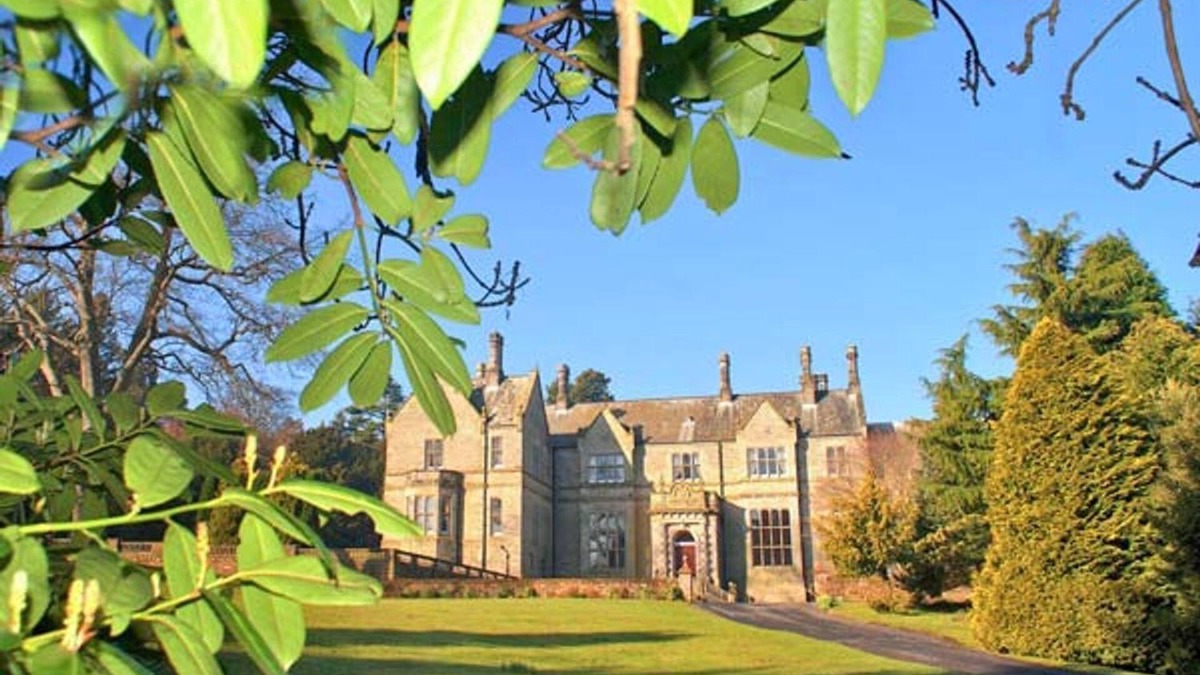 Belford Cottage | The Hall