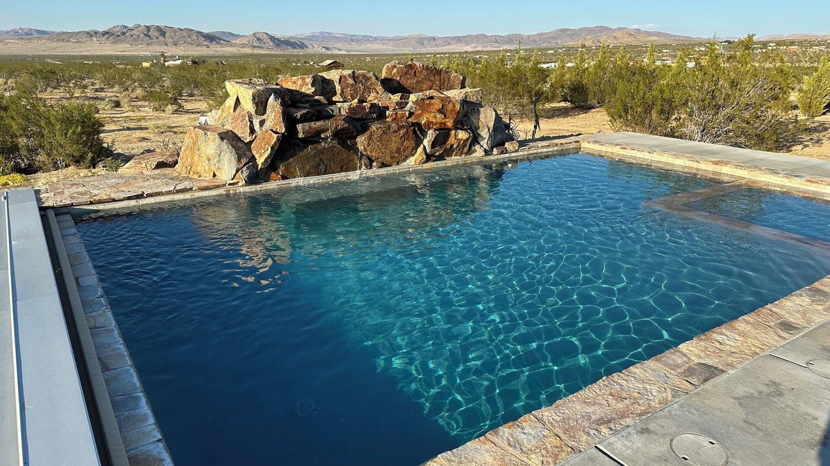 Landers House | The Hammer House In Ground Pool/Jacuzzi + Garage & WiFi in Johnson Valley, CA