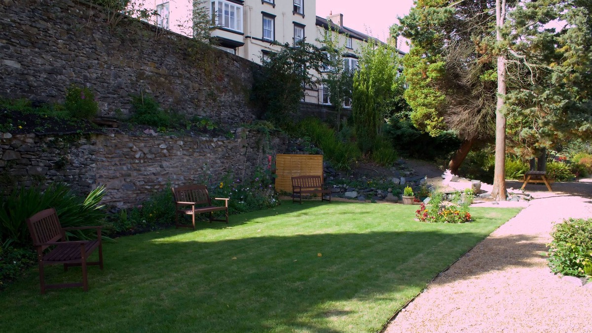 Llangollen Hotel | The Hand Hotel Llangollen by Compass Hospitality