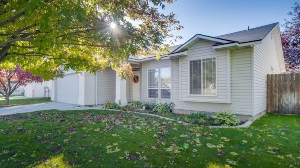 Nampa House | The Happy Haven!