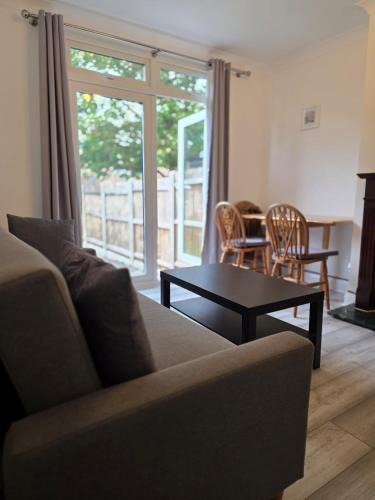 Figge's Marsh Apartment | The happy home