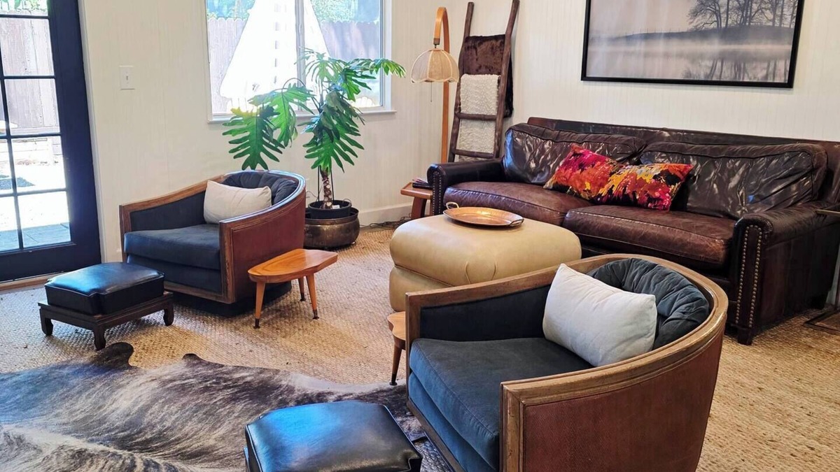 Murphys House | The Haven ★ Steps From Main Street ★ Downtown
