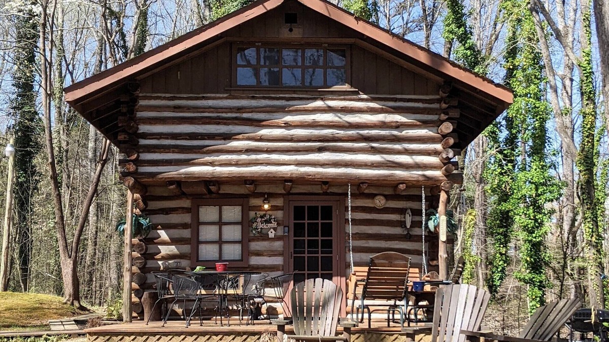 Winchester Cabin | "The Hawk Nest" cabin on Tims Ford Lake