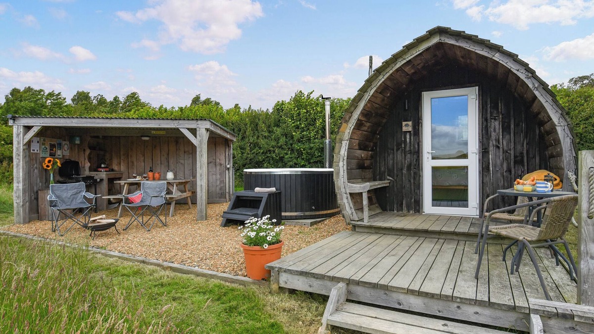 Llanfair Caereinion Cottage | The Hedgehog Pod - UK50067