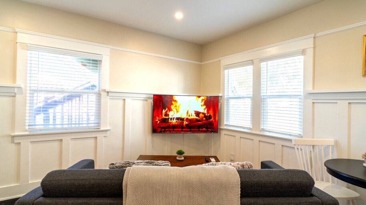 South Park Apartment | The Heron On Ivy - Unit 1