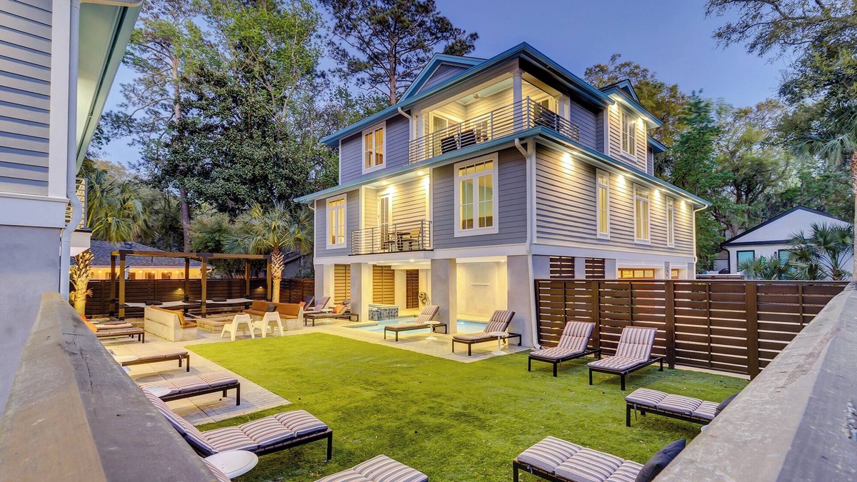 North Forest Beach House | The Heron's Nest - Look no further than this 10-bedroom Home on HHI!