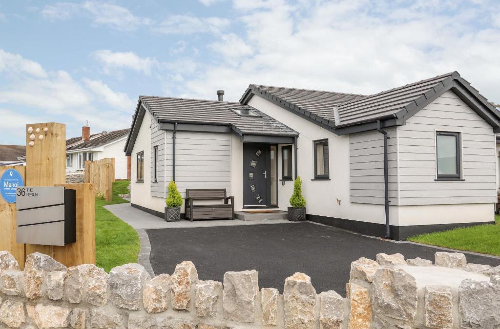 Rhosneigr House | The Herun